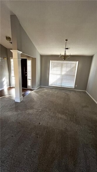 Building Photo - 175 Boxford Ct