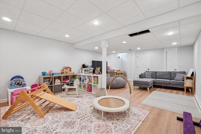 Building Photo - 3252 Charles Griffin Dr