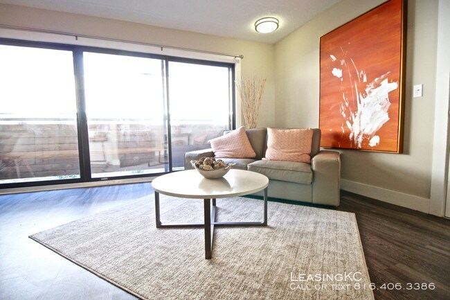 Building Photo - The Lakota on Grand