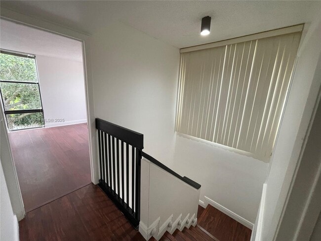 Building Photo - 2961 SW 87th Ave