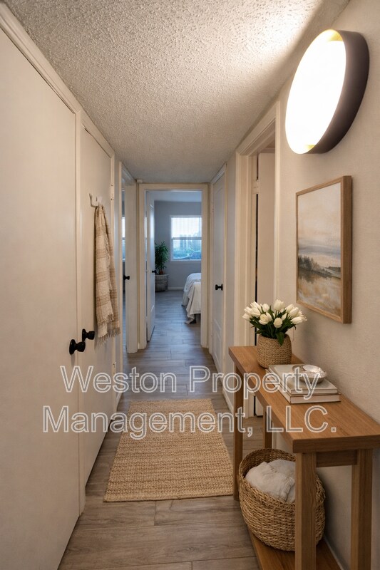 Building Photo - 6032 Northwest Expy