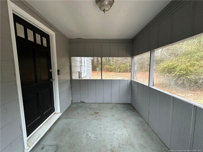 Building Photo - 1518 Stansfield Dr