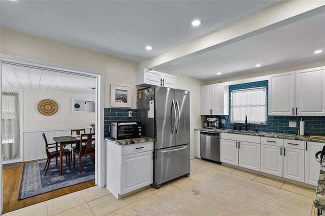 Building Photo - 4628 Dr M.L.K. Jr St N