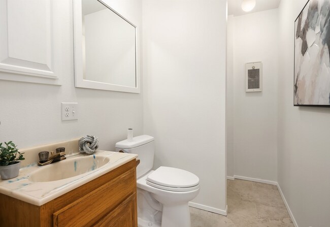 Building Photo - 18811 SE 42nd St