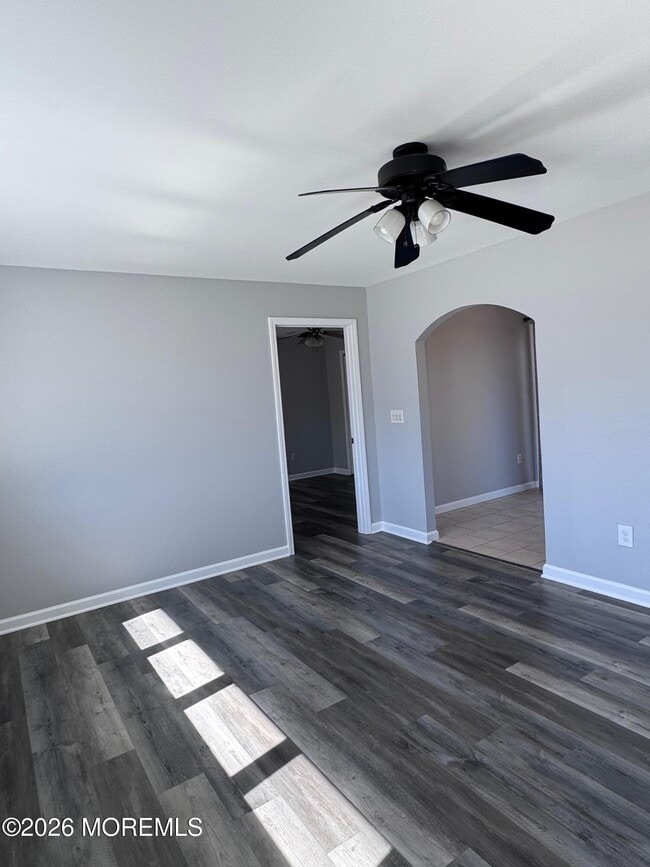 Building Photo - 39 Harborage Ave