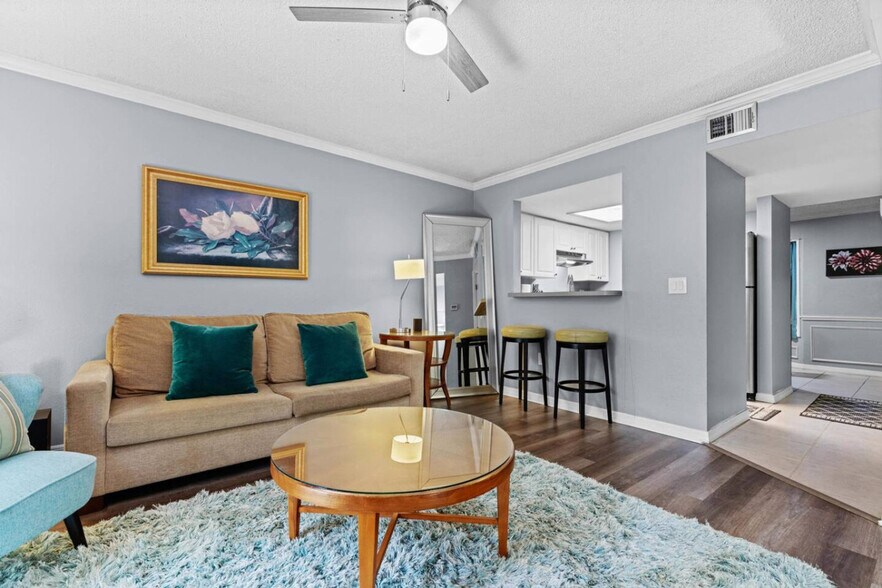 Building Photo - 4531 SW 44th Ln