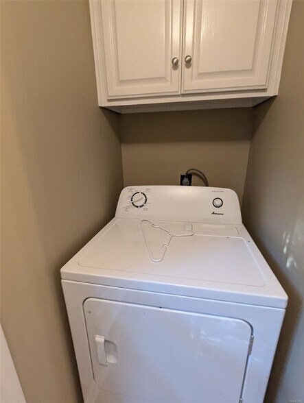 Building Photo - 557 Forest Ridge Ct