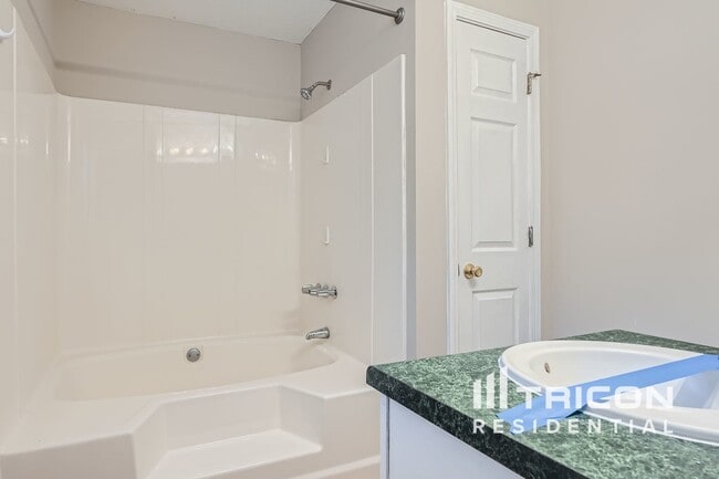 Building Photo - 377 Deering Dr