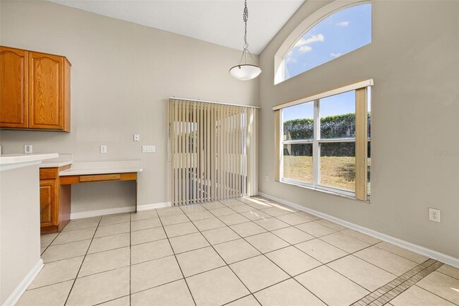 Building Photo - 3145 Stonehurst Cir