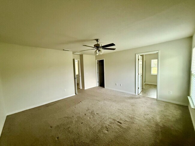 Building Photo - 3BR/2BA Home in Marion Oaks – Spacious Lot...