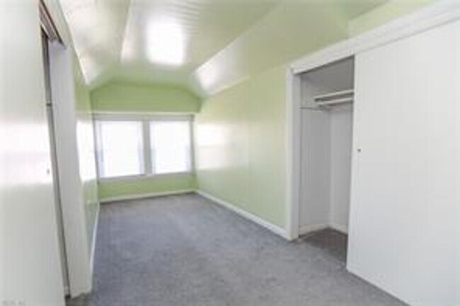 Building Photo - 3701 Amherst St