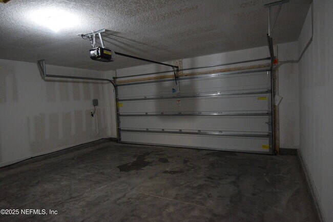 Building Photo - 3583 Sunfish Dr