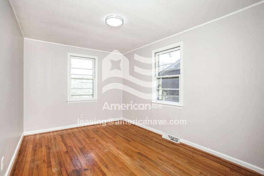 Building Photo - 1210 Carter St