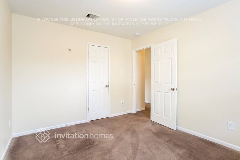 Building Photo - 5802 Le Carpe Plantation Ct