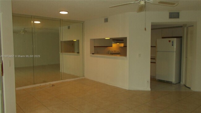Building Photo - 1200 SW 125th Ave