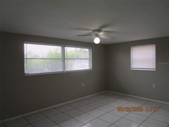 Building Photo - 1155 Royalwood Dr