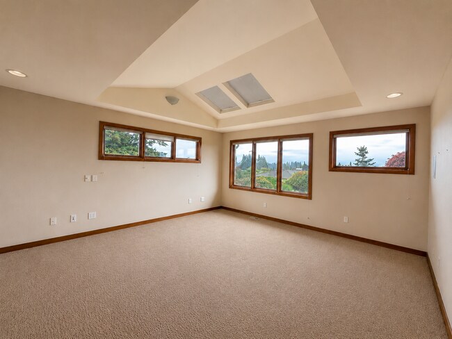 Building Photo - 9600 Hilltop Rd