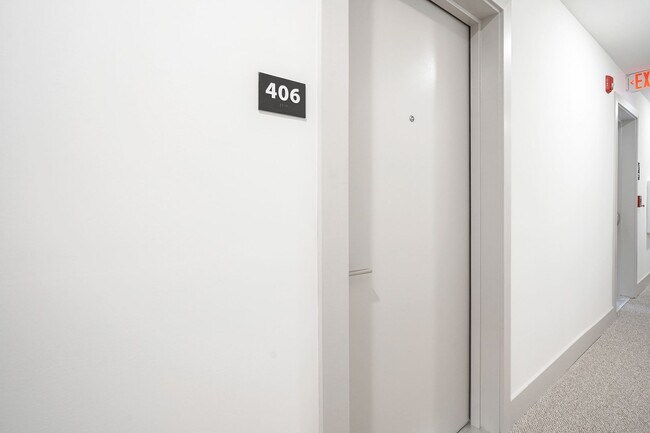 Building Photo - 2654 Coral St