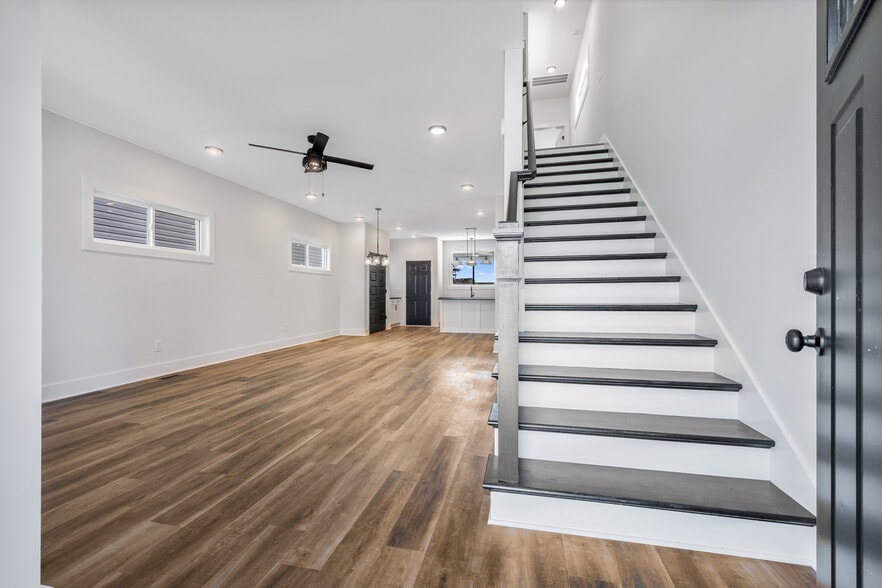 Building Photo - 1336 Plum St