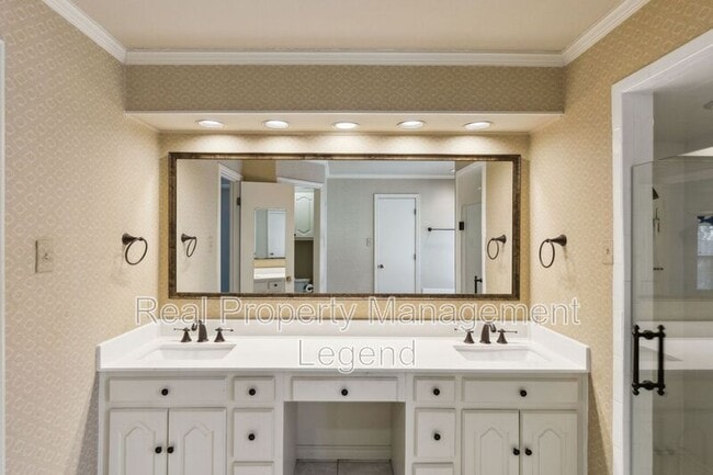 Building Photo - 6505 Copper Creek Dr