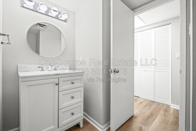 Building Photo - 7312 Cardigan Cir NE