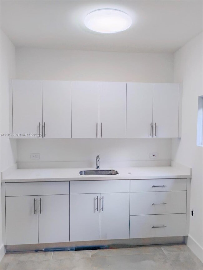 Building Photo - 20615 NE 9th Ct