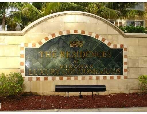 Building Photo - 2360 E Preserve Way