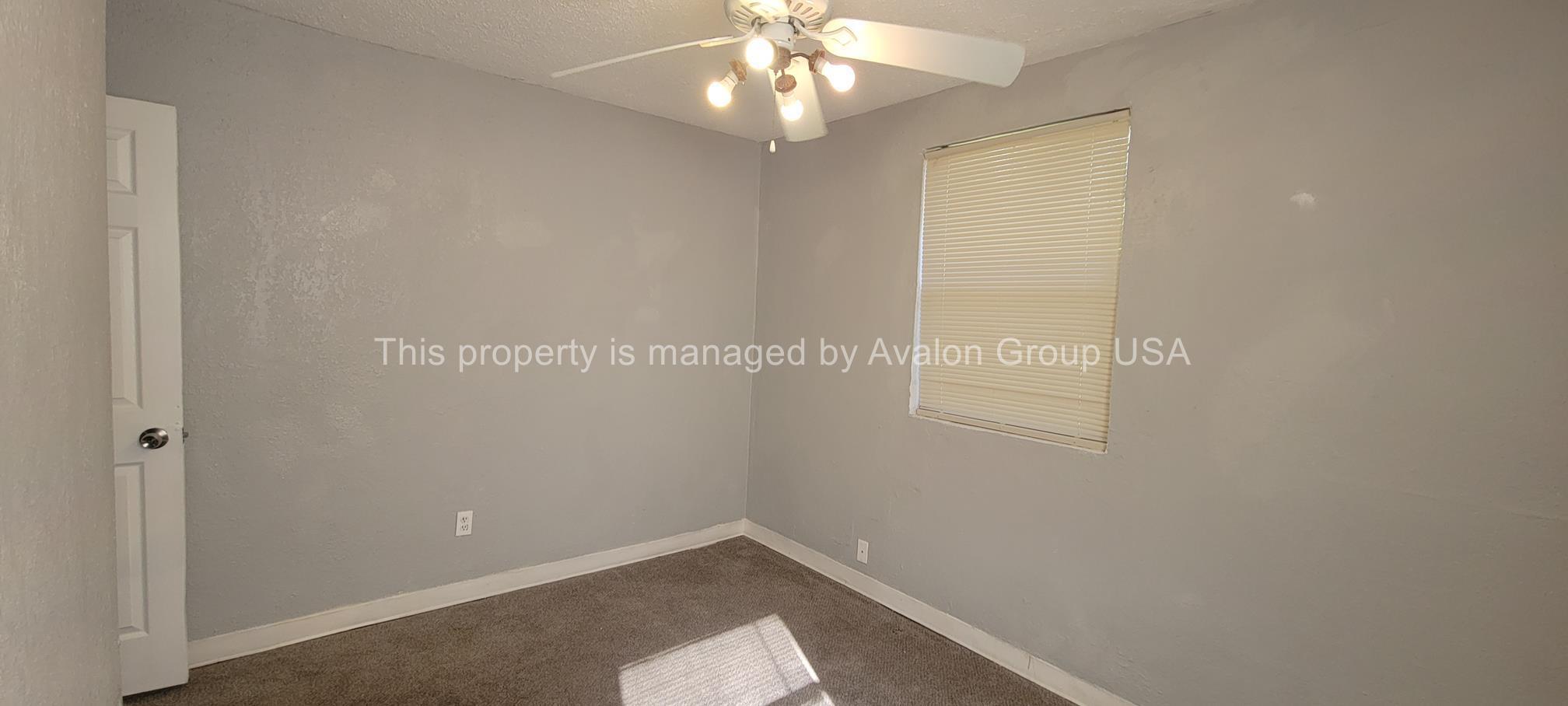 Building Photo - 745 Pippin St