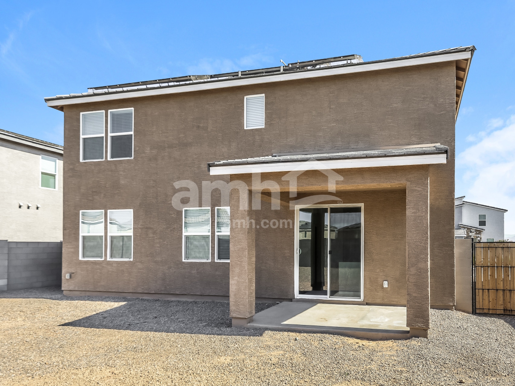 Building Photo - 18449 W Honeysuckle Dr