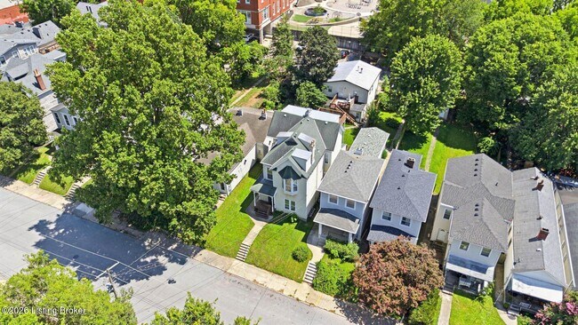 Building Photo - 1612 Ellwood Ave