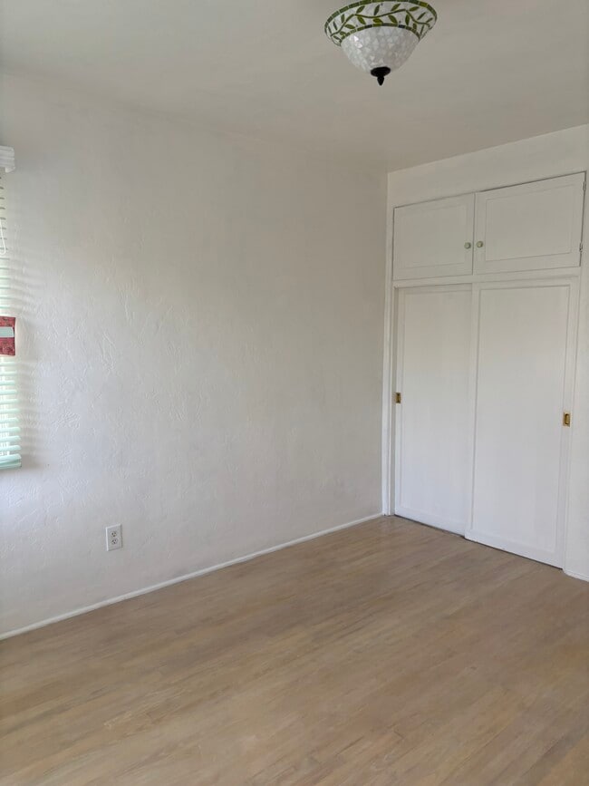 Building Photo - 1504 Gregory St