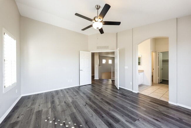 Building Photo - 15122 W Polk St