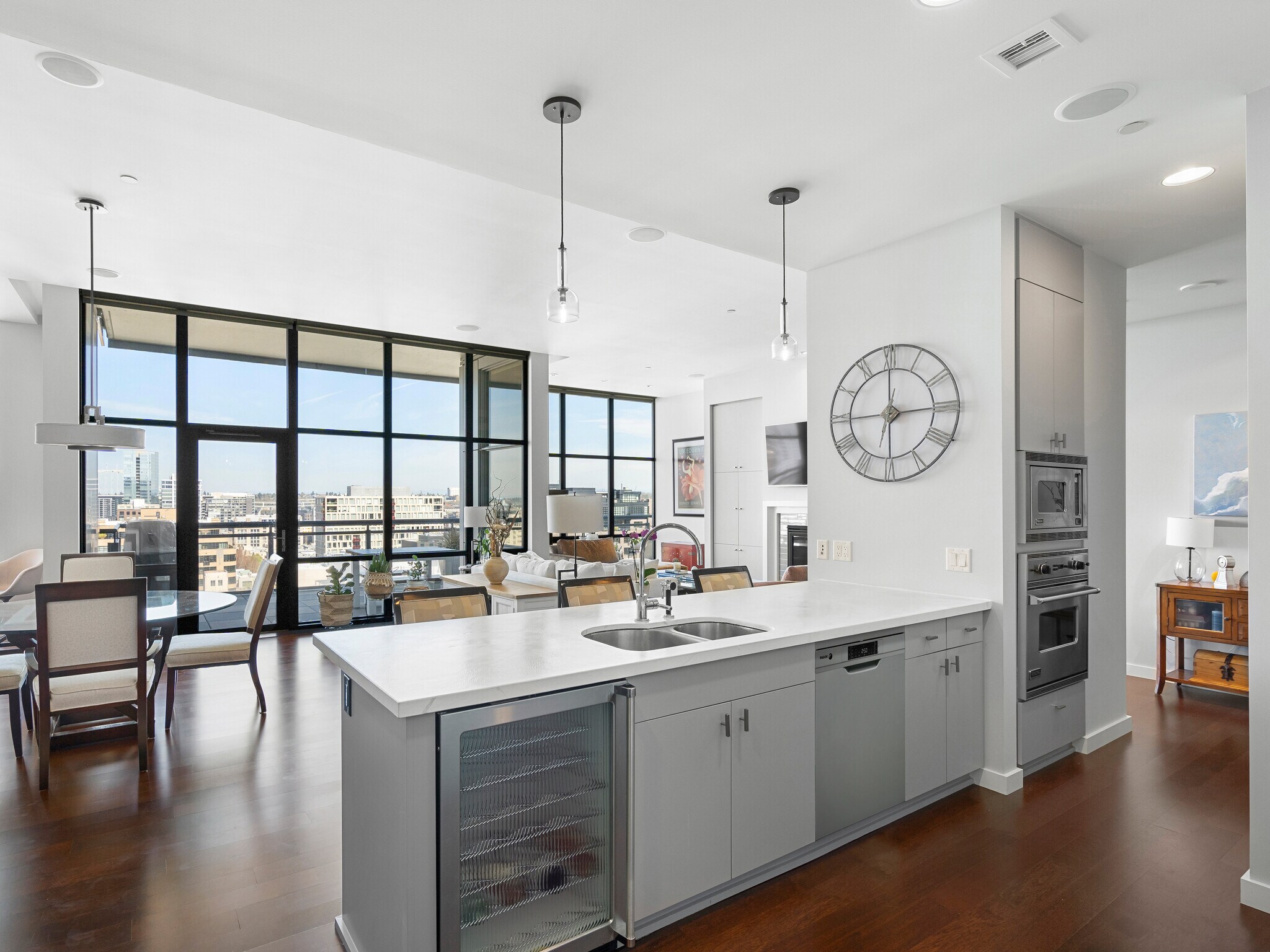 Building Photo - 1025 NW Couch St