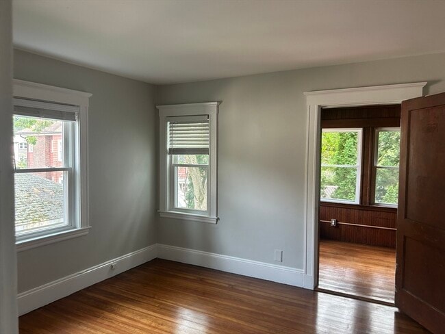 Building Photo - 278 Cabot St