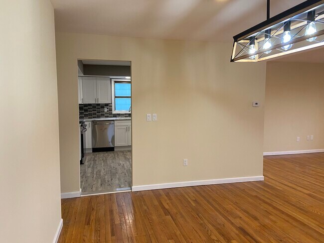 Building Photo - Rental by Owner