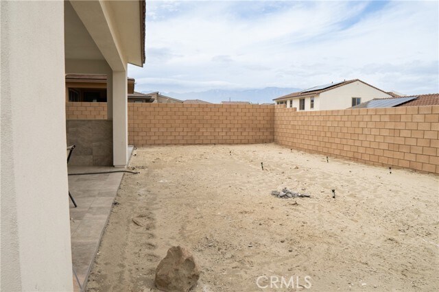 Building Photo - 74344 Nichols Dr