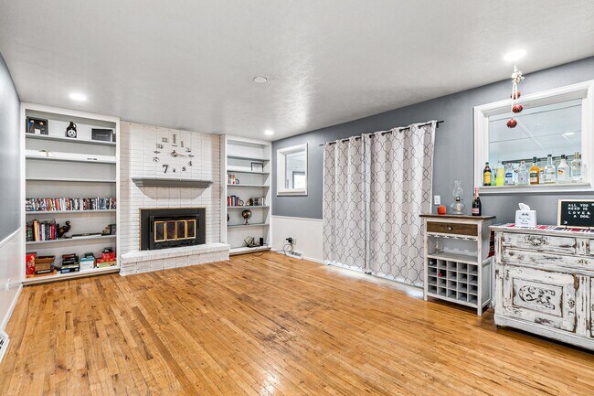 Building Photo - Great Location in Lakewood!