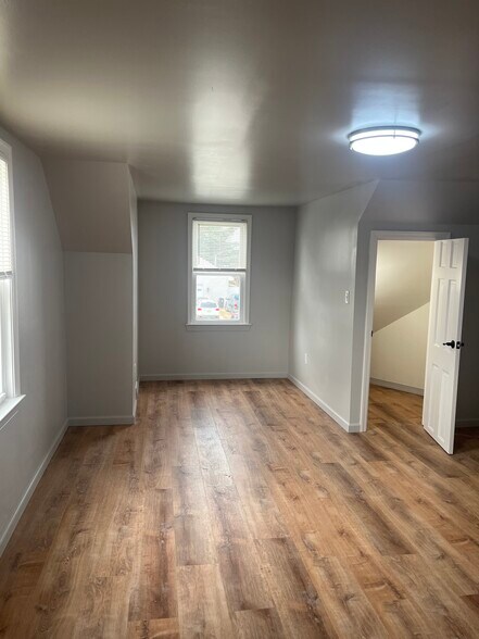 Building Photo - 20 N Orchard St