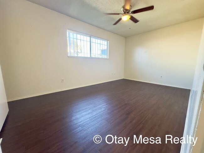 Building Photo - Charming 3-Bedroom Home with Expansive Outdoor Space