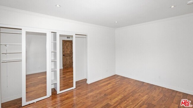 Building Photo - 12841 Landale St