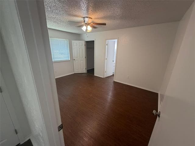 Building Photo - 5415 Queen Ct