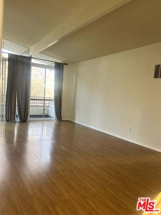 Building Photo - 1834 Thayer Ave