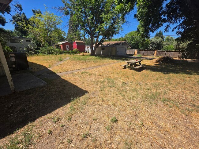 Building Photo - 4645 D St