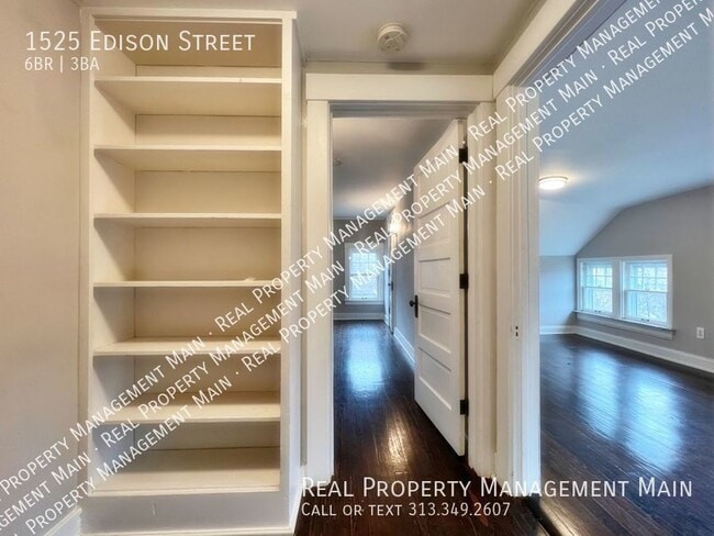 Building Photo - 1525 Edison St