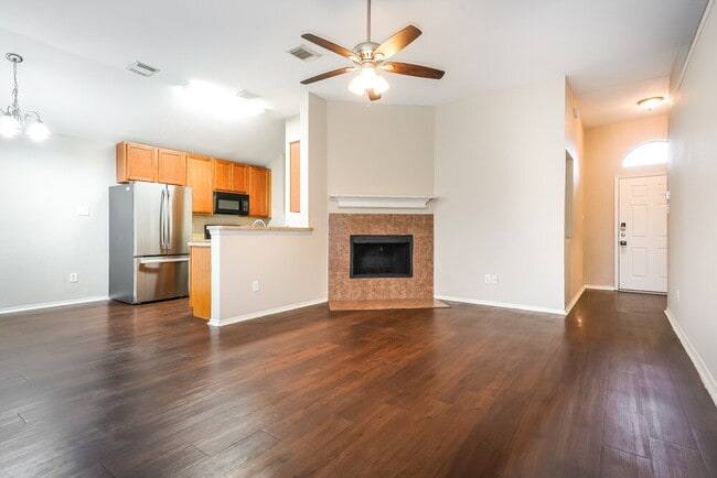 Building Photo - 6552 Manitoba St