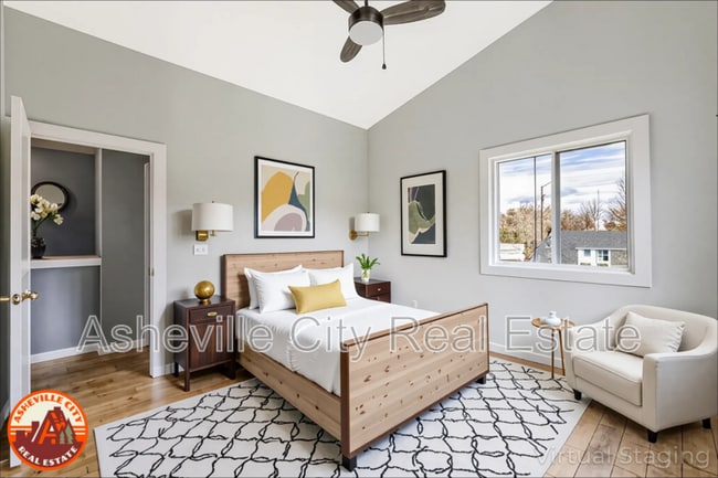 Building Photo - 12 New St