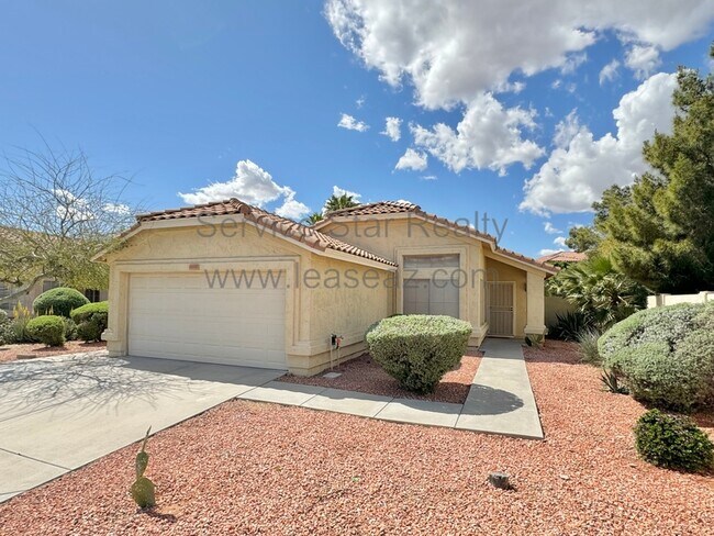 Building Photo - 2120 S Navajo Way
