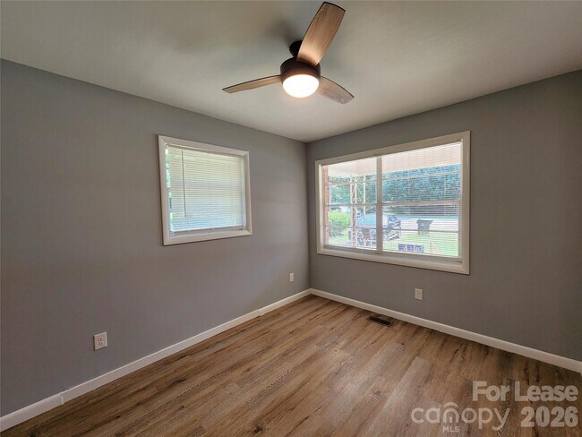 Building Photo - 210 N Salisbury Ave