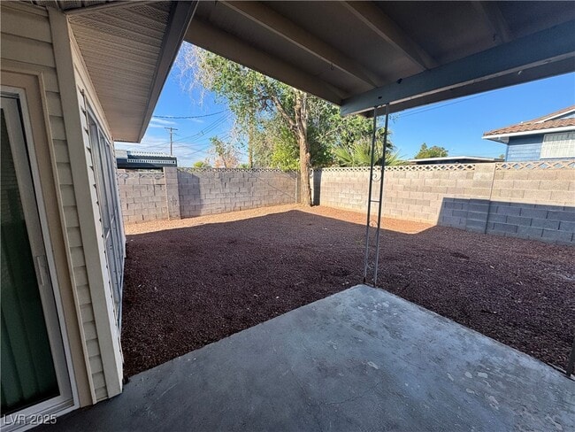 Building Photo - 2539 Winterwood Blvd
