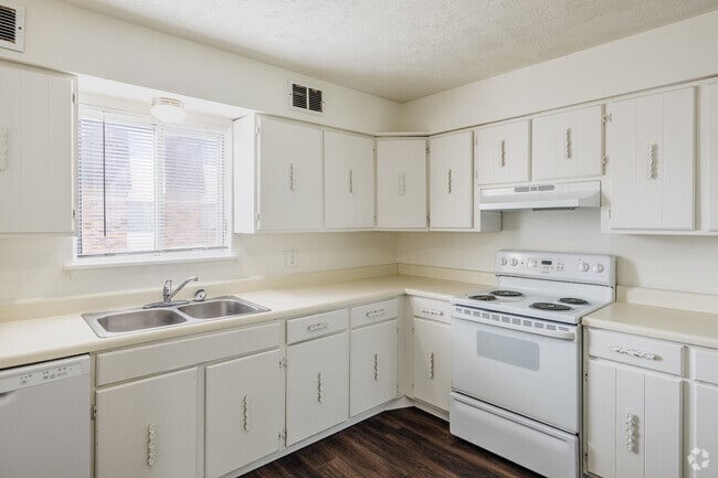 Interior Photo - Juniper Gardens